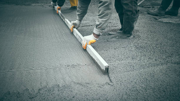 Best Driveways & Floors  in Tolono, IL
